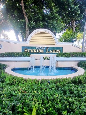 10442 Sunrise Lakes Boulevard 203, Sunrise, FL 33322