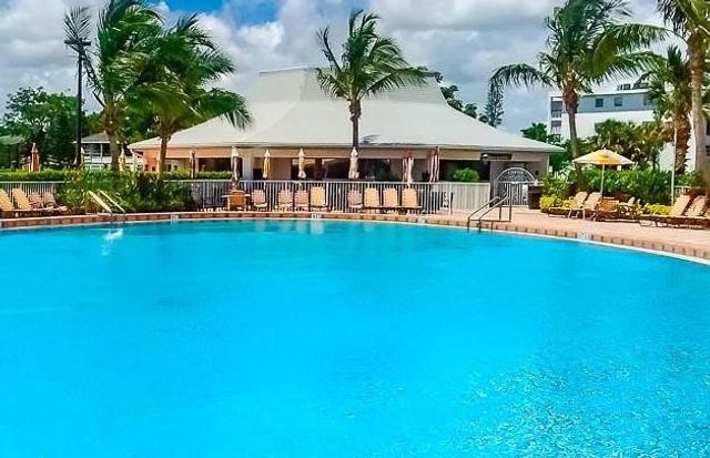 290 Farnham M 290, Deerfield Beach, FL 33442