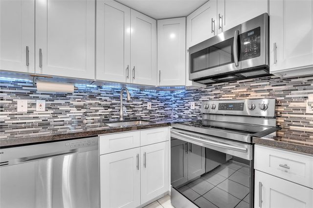 290 Farnham M 290, Deerfield Beach, FL 33442