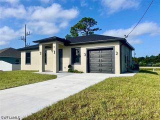 56 Floyd AVE S, Lehigh Acres, FL 33976