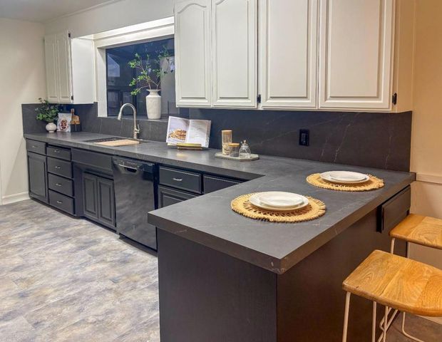 1159 Wilgart Way, Salinas, CA 93901