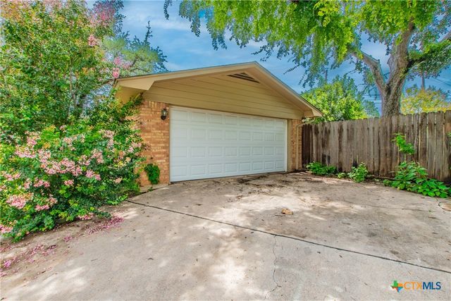 3209 Shady Hill Drive, Temple, TX 76502