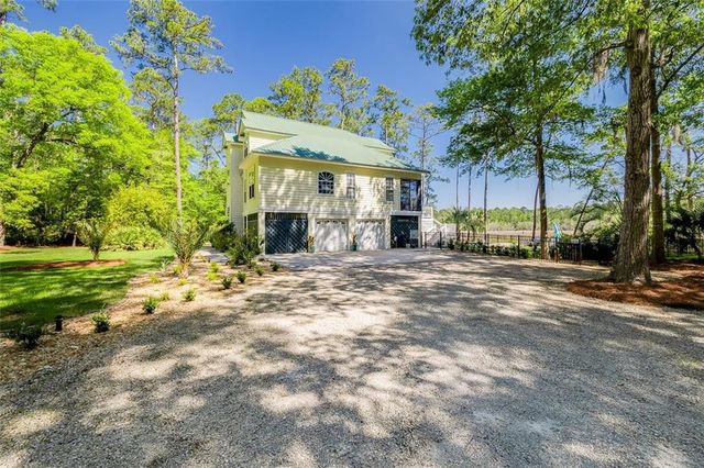 1031 Belvedere Court NE, Townsend, GA 31331