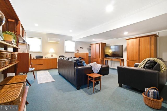 3 TYLER DR, Willingboro, NJ 08046