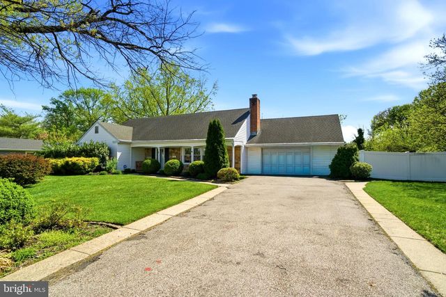 3 TYLER DR, Willingboro, NJ 08046