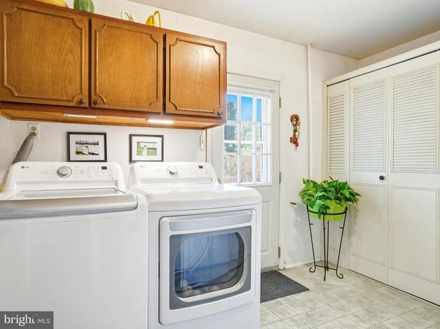 3 TYLER DR, Willingboro, NJ 08046