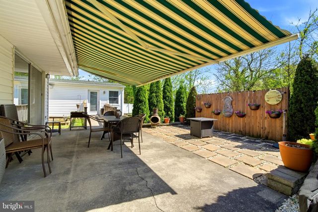 3 TYLER DR, Willingboro, NJ 08046