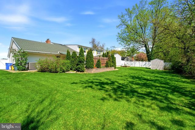 3 TYLER DR, Willingboro, NJ 08046