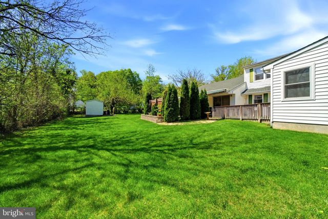 3 TYLER DR, Willingboro, NJ 08046