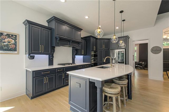 8736 W 157th Street, Overland Park, KS 66221
