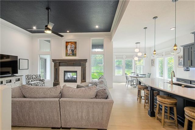 8736 W 157th Street, Overland Park, KS 66221