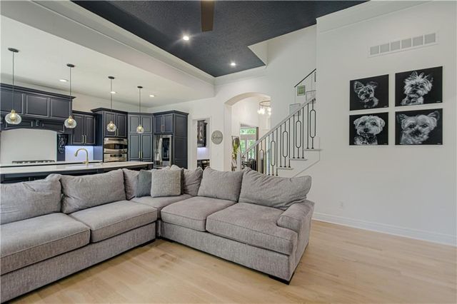 8736 W 157th Street, Overland Park, KS 66221