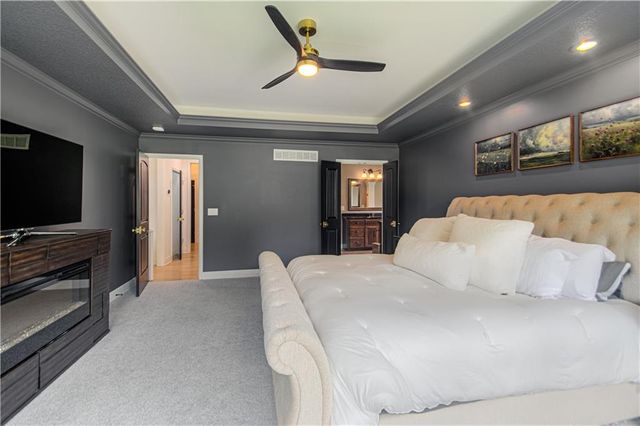 8736 W 157th Street, Overland Park, KS 66221