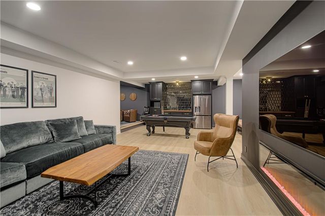 8736 W 157th Street, Overland Park, KS 66221