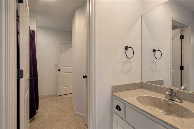8736 W 157th Street, Overland Park, KS 66221