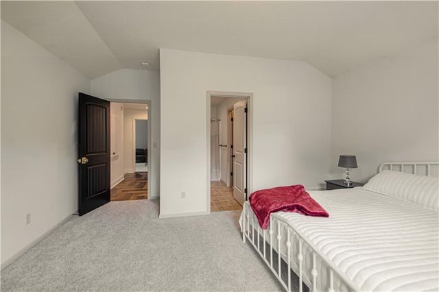 8736 W 157th Street, Overland Park, KS 66221