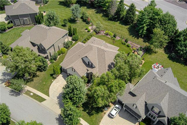 8736 W 157th Street, Overland Park, KS 66221