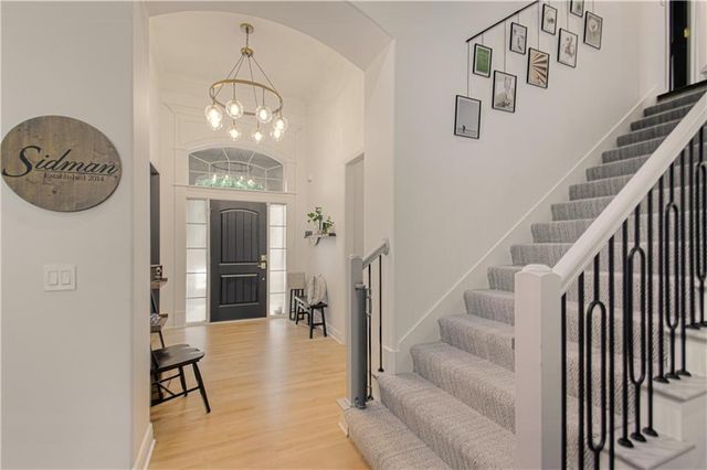 8736 W 157th Street, Overland Park, KS 66221