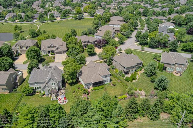 8736 W 157th Street, Overland Park, KS 66221