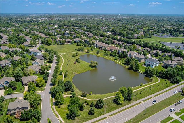 8736 W 157th Street, Overland Park, KS 66221