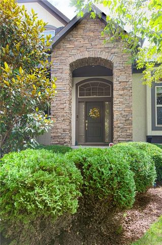8736 W 157th Street, Overland Park, KS 66221