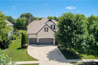 8736 W 157th Street, Overland Park, KS 66221