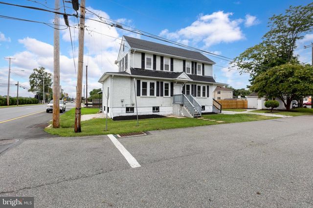 92 S GOVERNOR PRINTZ BLVD, Essington, PA 19029