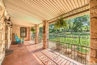 6986 County Road 271, Mico, TX 78056
