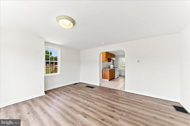 210 NEW ST, Avondale, PA 19311