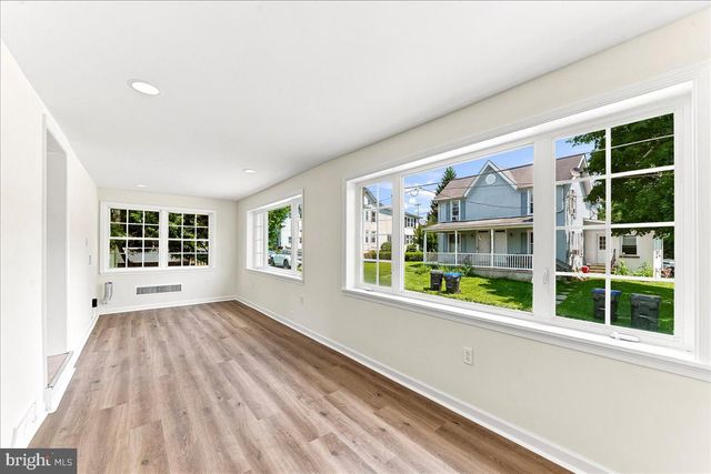 210 NEW ST, Avondale, PA 19311