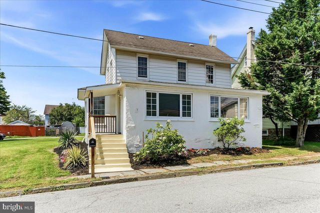210 NEW ST, Avondale, PA 19311