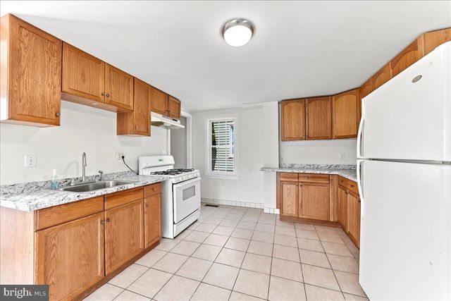 210 NEW ST, Avondale, PA 19311