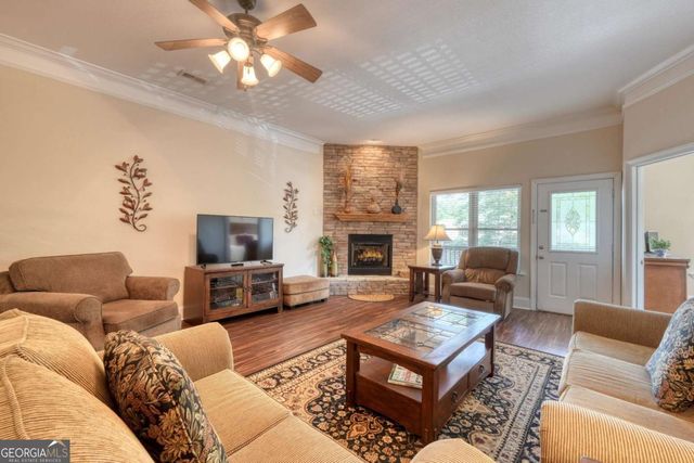 1647E Lakeview Drive, Young Harris, GA 30582