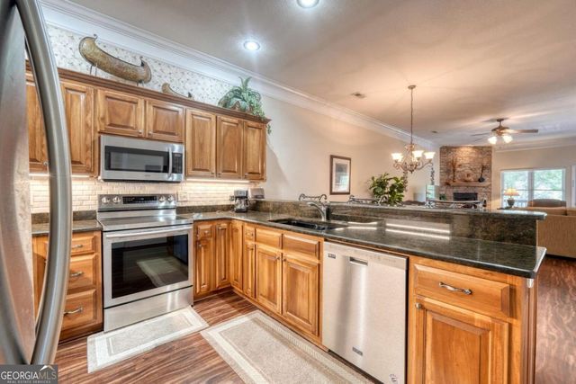 1647E Lakeview Drive, Young Harris, GA 30582