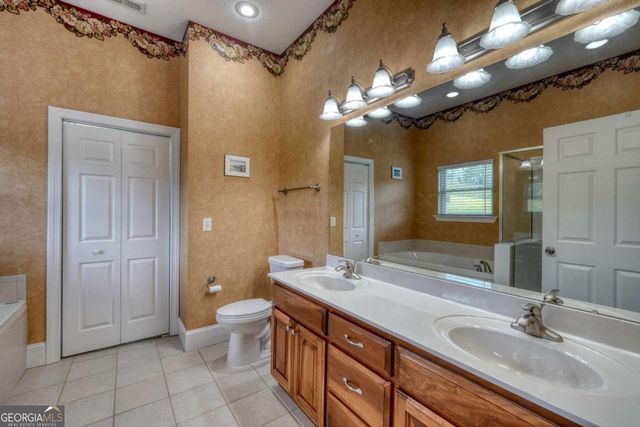 1647E Lakeview Drive, Young Harris, GA 30582