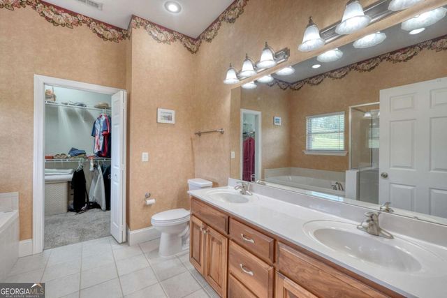 1647E Lakeview Drive, Young Harris, GA 30582