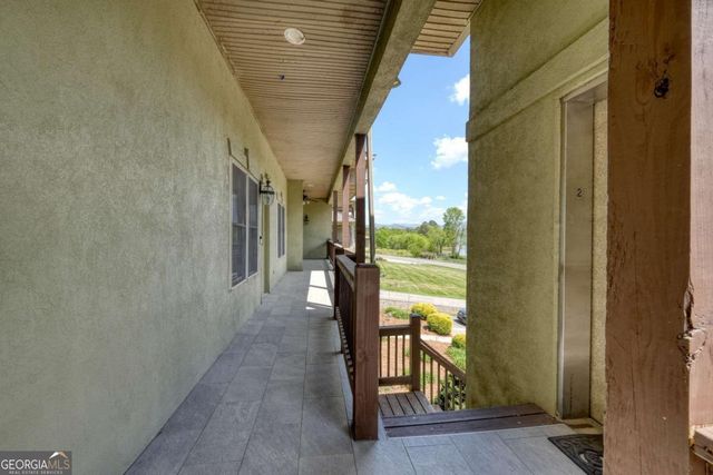 1647E Lakeview Drive, Young Harris, GA 30582