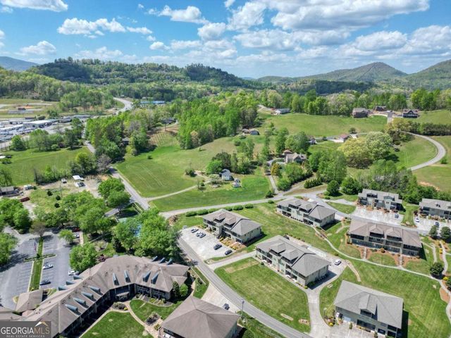 1647E Lakeview Drive, Young Harris, GA 30582