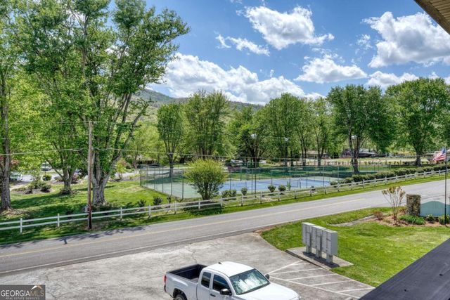 1647E Lakeview Drive, Young Harris, GA 30582