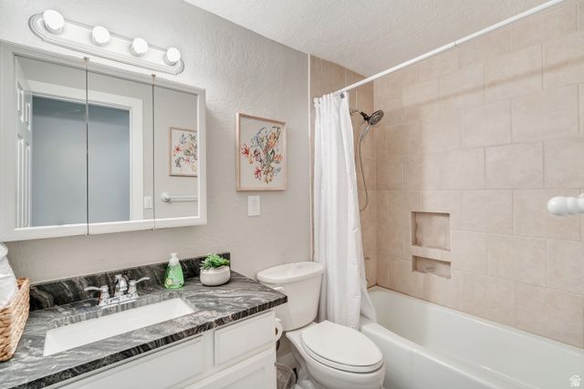 9926 S LANNAE DR, Sandy, UT 84094
