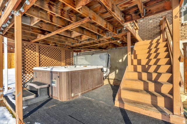 9926 S LANNAE DR, Sandy, UT 84094