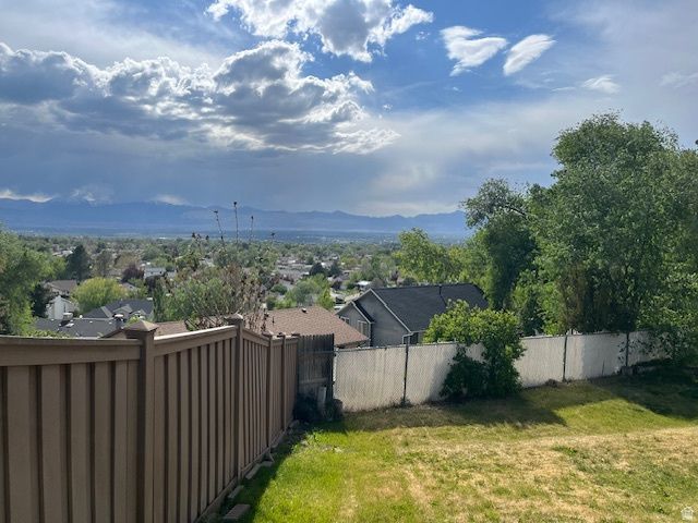 9926 S LANNAE DR, Sandy, UT 84094