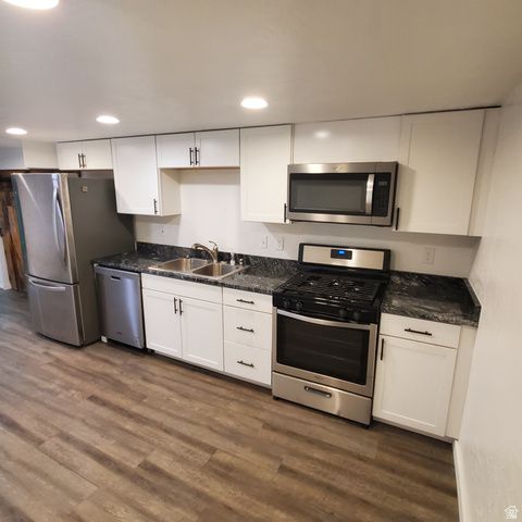9926 S LANNAE DR, Sandy, UT 84094