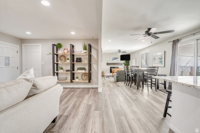 9926 S LANNAE DR, Sandy, UT 84094