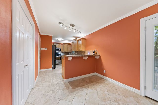 819 Del Mar Lane, Arlington, TX 76012