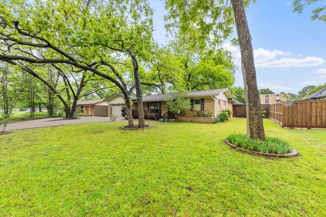 819 Del Mar Lane, Arlington, TX 76012