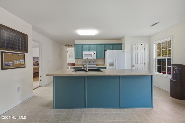 1781 Liz Lane NE, Leland, NC 28451