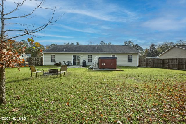 1781 Liz Lane NE, Leland, NC 28451