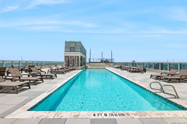610 E Market St Unit 2708, San Antonio, TX 78205