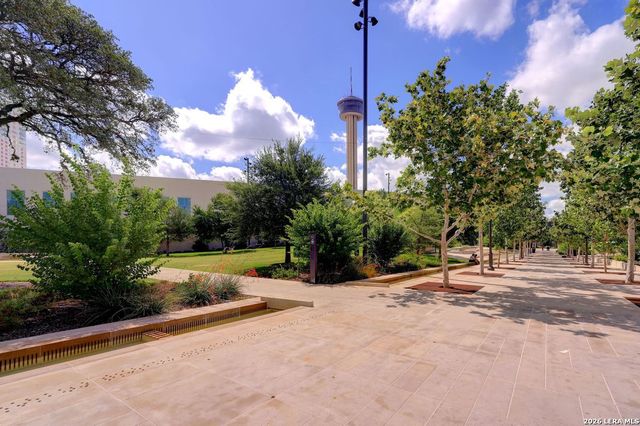 610 E Market St Unit 2708, San Antonio, TX 78205